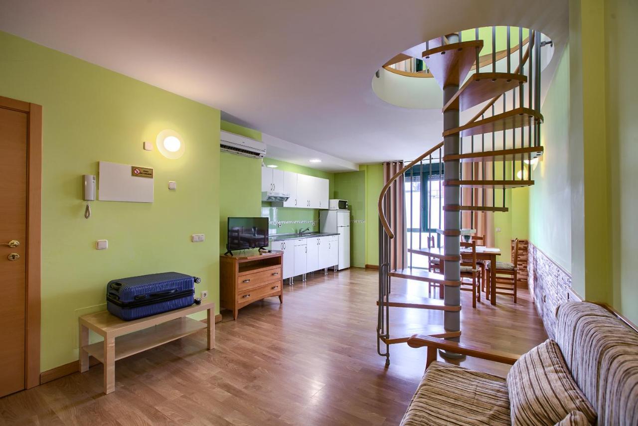 Apartamentos Barajas มาดริด ภายนอก รูปภาพ
