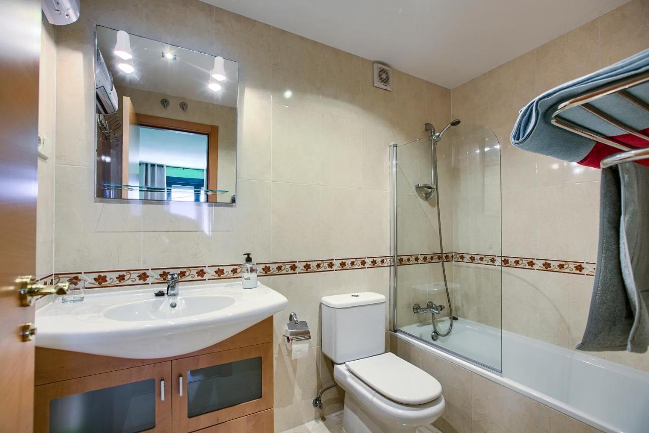 Apartamentos Barajas มาดริด ภายนอก รูปภาพ