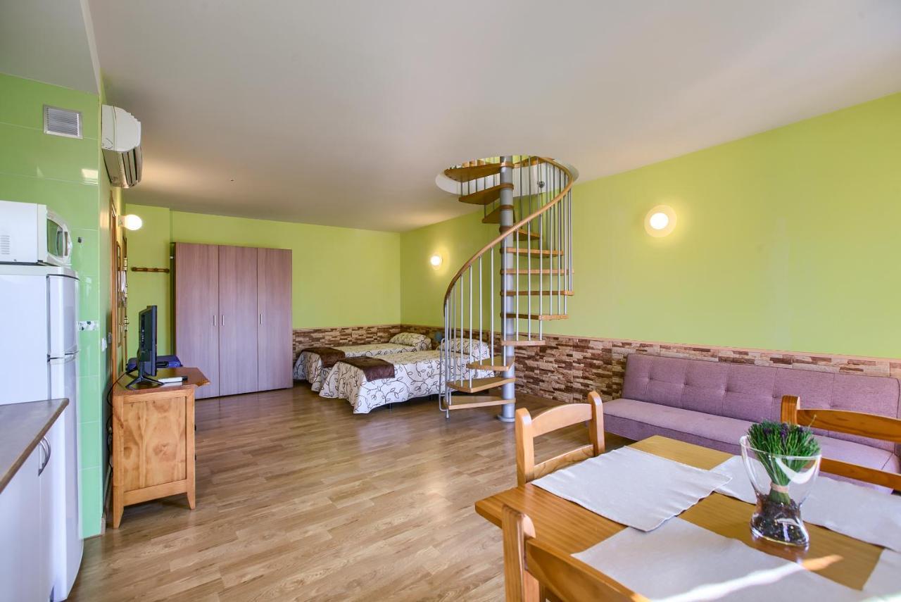 Apartamentos Barajas มาดริด ภายนอก รูปภาพ