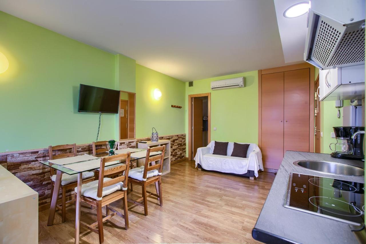 Apartamentos Barajas มาดริด ภายนอก รูปภาพ