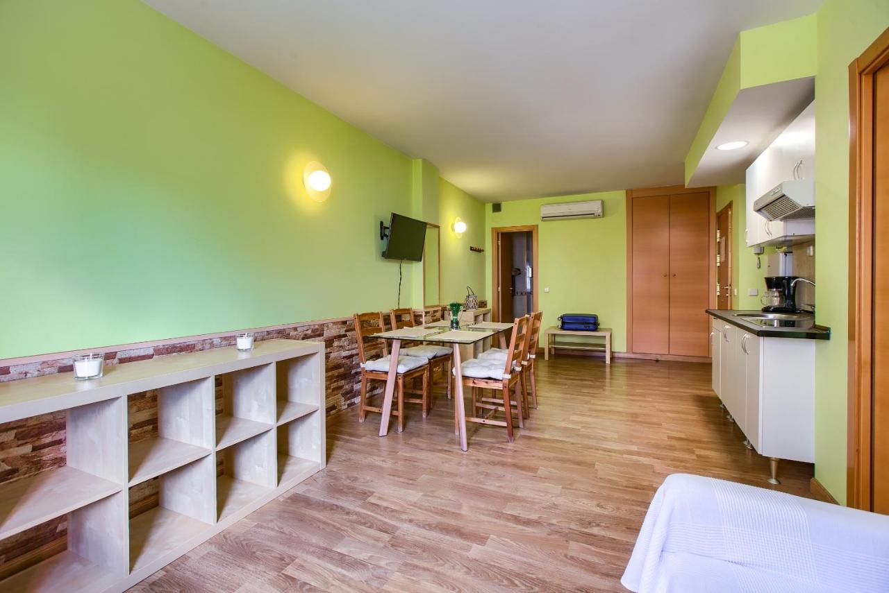 Apartamentos Barajas มาดริด ภายนอก รูปภาพ